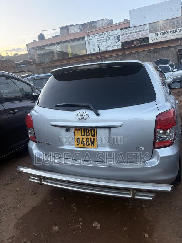 Toyota Corolla Fielder 2010 Silver