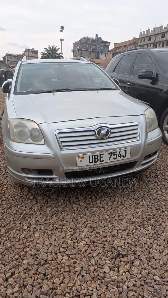 Toyota Avensis 2.4 VVT-i Executive 2006 Silver