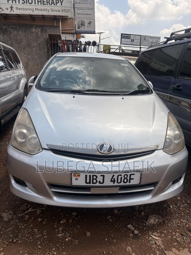 Toyota Wish 2008 Silver