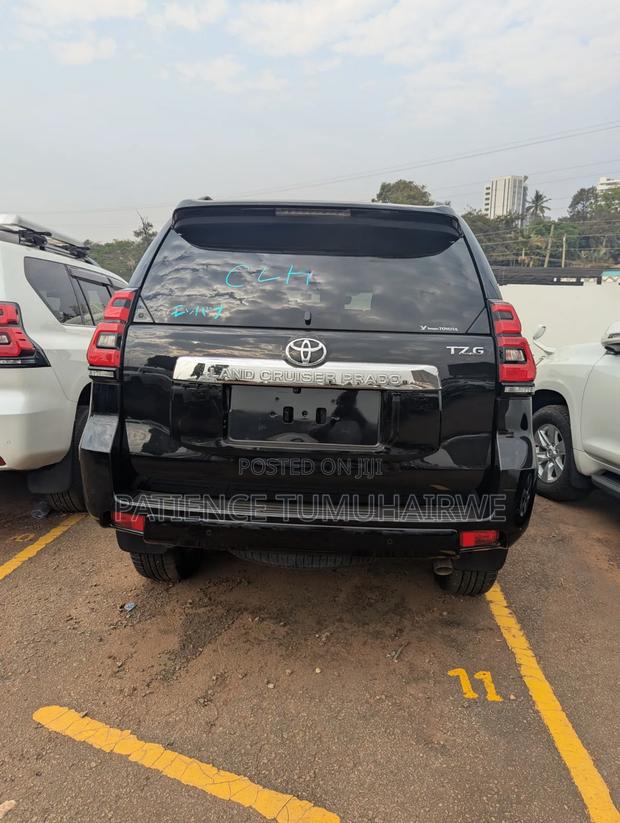 Toyota Land Cruiser 2021 Black