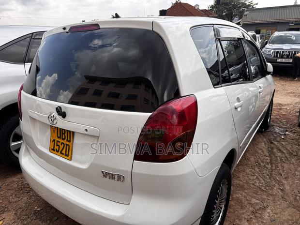 Toyota Corolla Spacio 2005 White