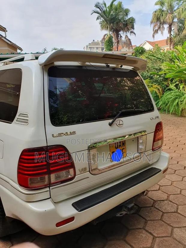 Toyota Land Cruiser Cygnus 4.7 2006 White