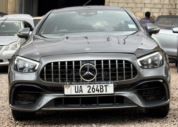 Mercedes-Benz E400 2019 Gray