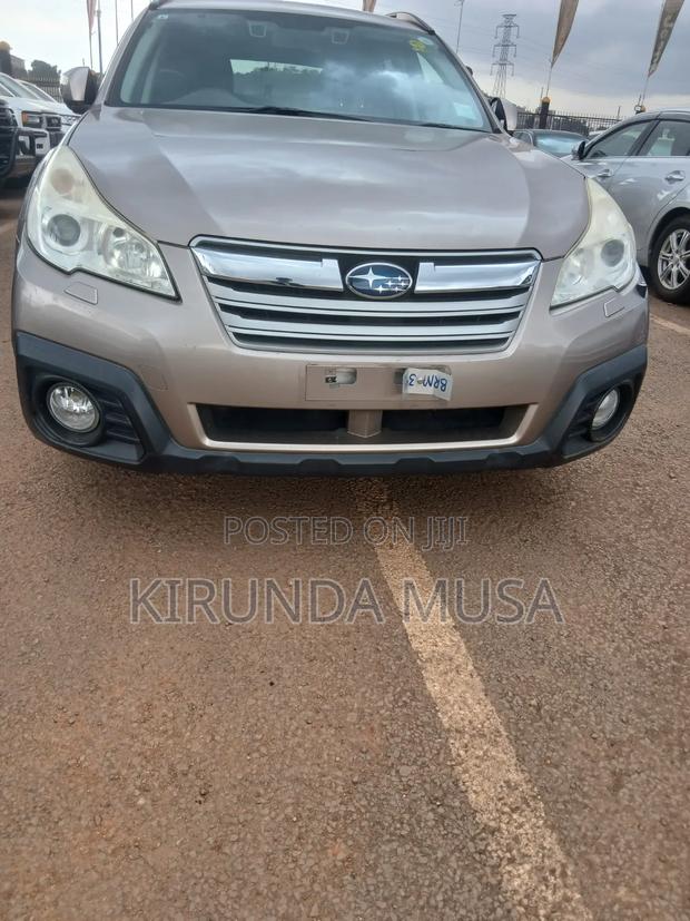 Subaru Outback 2015 Gold