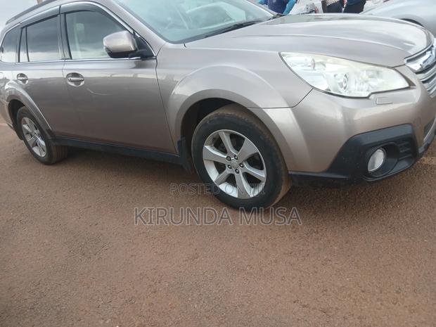Subaru Outback 2015 Gold