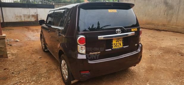 Toyota Rumion 2025 Maroon