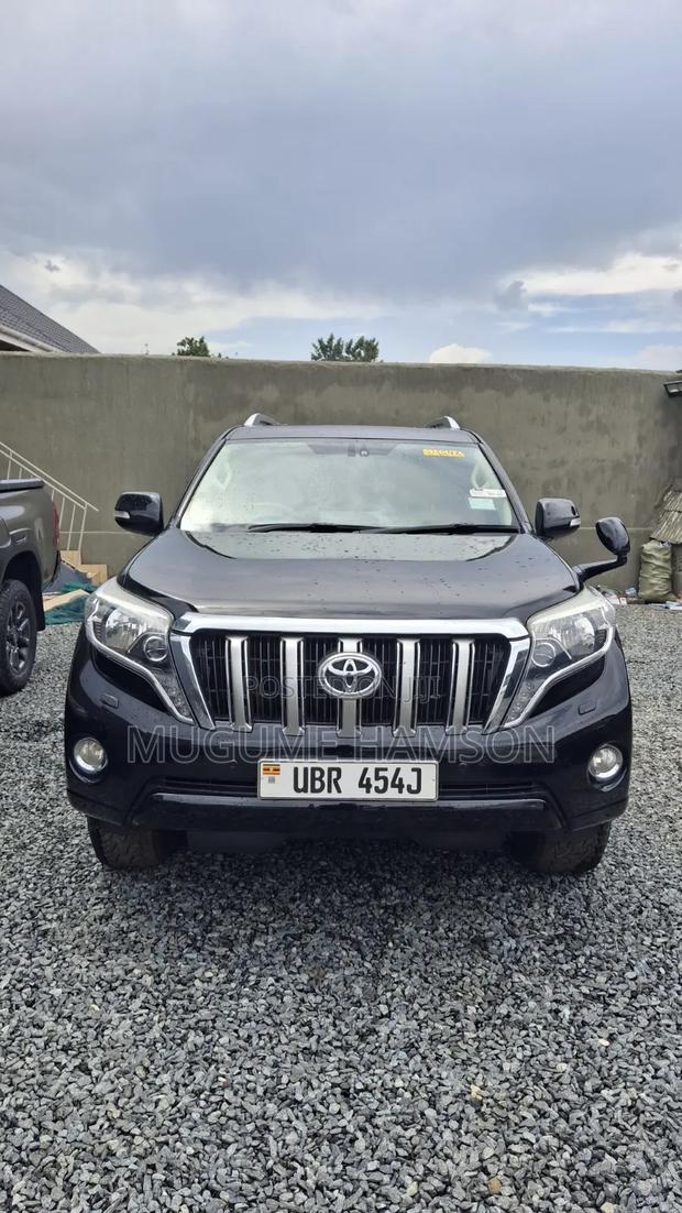 Toyota Land Cruiser Prado 2016 Black