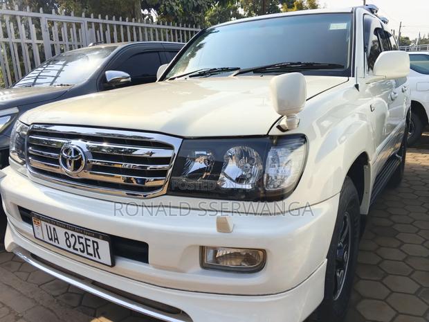 Toyota Land Cruiser Cygnus 4.7 2007