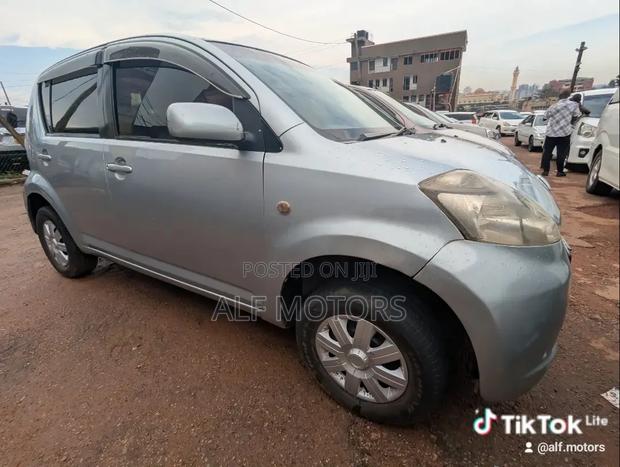 Toyota Passo 2008 Silver