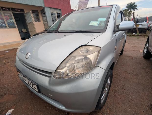 Toyota Passo 2008 Silver