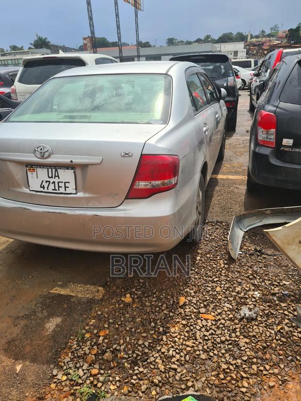 Toyota Axio 2012 Silver