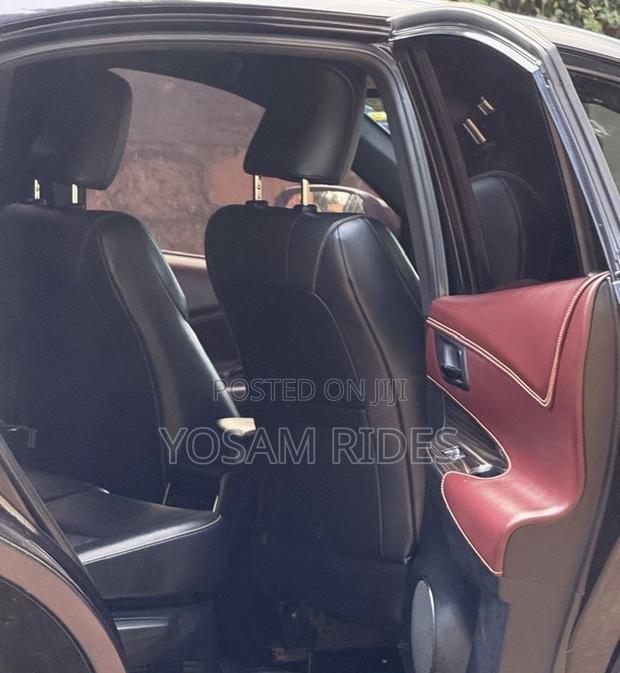 Toyota Harrier 2.0 2016