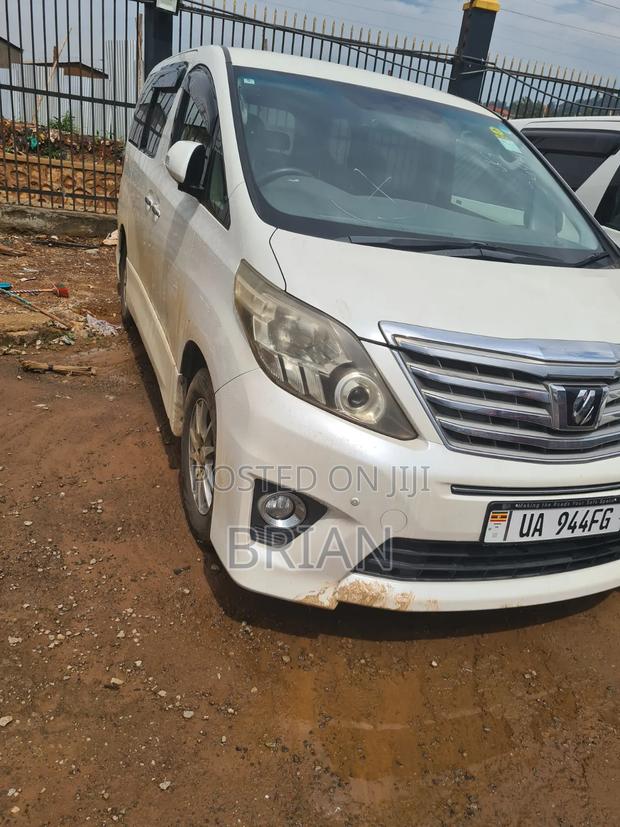Toyota Alphard 2012 White