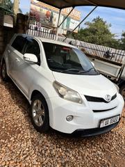 Toyota IST 2011 White for sale