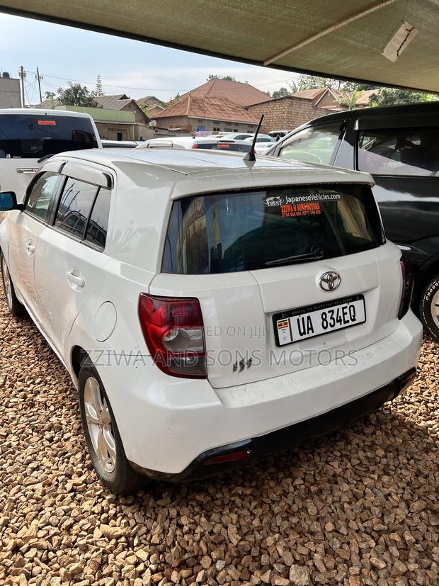 Toyota IST 2011 White