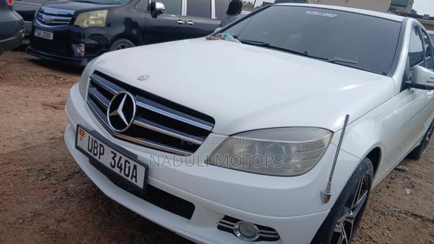 Mercedes-Benz C200 2015 White