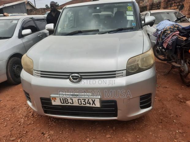 Toyota Corolla Rumion 2010 Silver