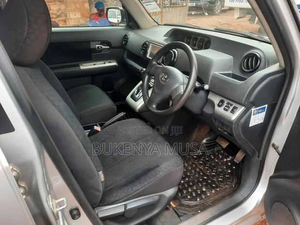 Toyota Corolla Rumion 2010 Silver