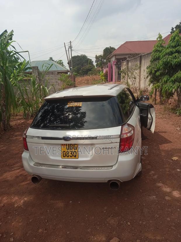 Subaru Legacy 2009 White