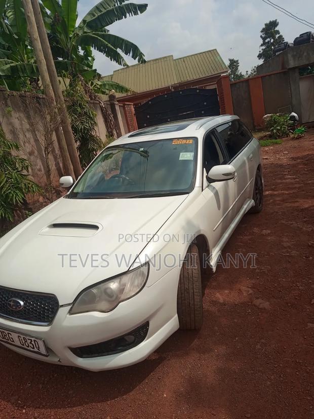 Subaru Legacy 2009 White