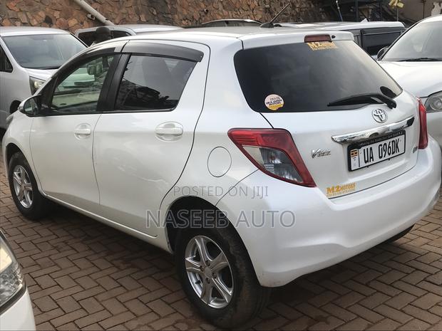 Toyota Vitz 2011 White