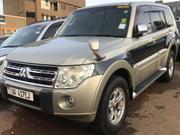 Mitsubishi Pajero 2010 Gold for sale