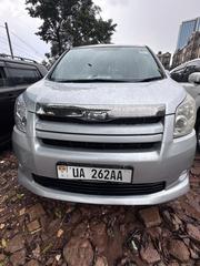 Toyota Noah 2010 Silver for sale