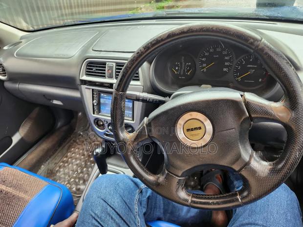 Subaru Impreza 2001 Blue