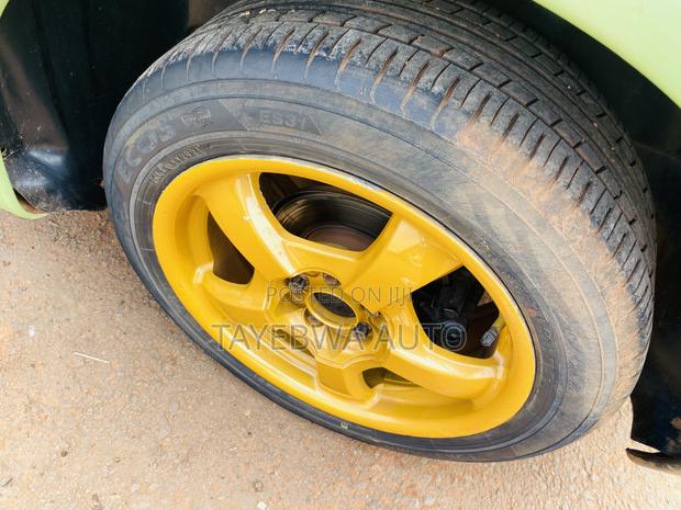 Volkswagen Beetle 2004 Green
