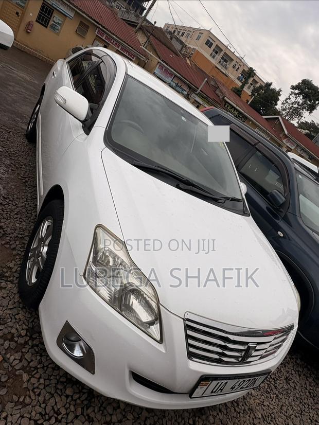 Toyota Premio 2011 White