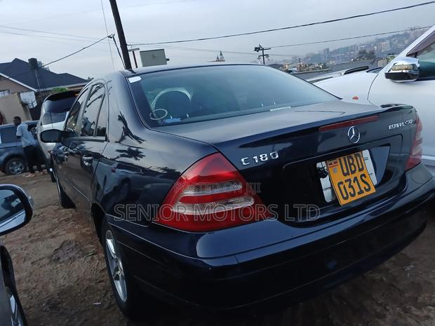 Mercedes-Benz C180 2004 Blue