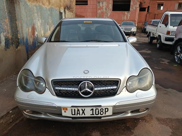 Mercedes-Benz C240 2004 Silver