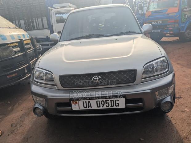 Toyota RAV4 2002 Silver