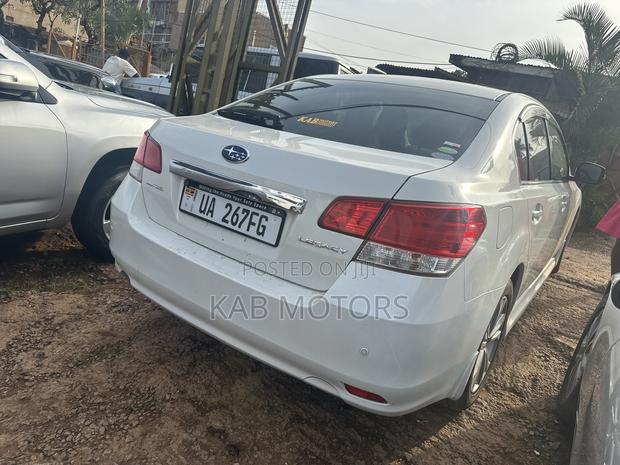 Subaru Legacy 2.0D Sedan 2011 White