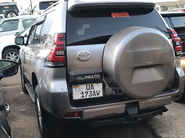 Toyota Land Cruiser Prado 2021 Gold