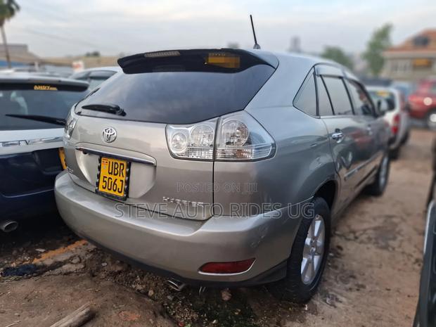 Toyota Harrier 2010 Gray