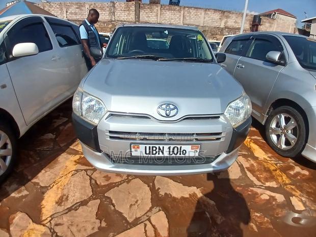 Toyota Succeed 2015 Silver