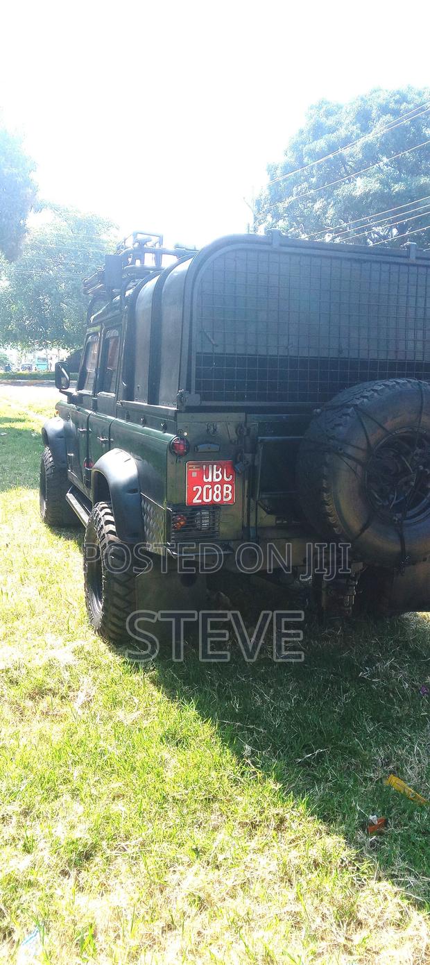 Land Rover Defender 2002 Green