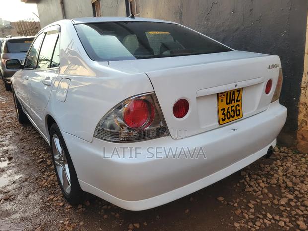 Toyota Altezza 2003 White