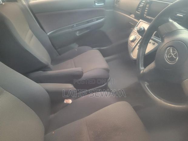 Toyota Wish 2007 White