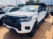 Toyota Hilux 2023 White for sale