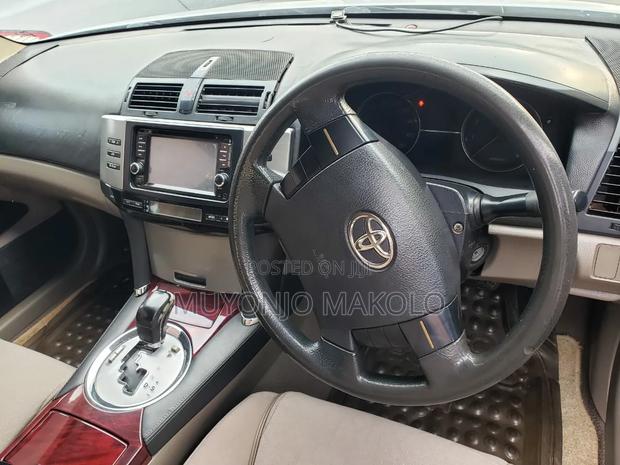 Toyota Mark X 2006 Silver