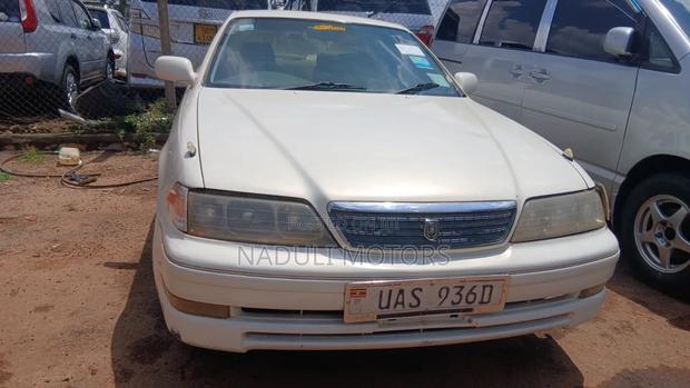 Toyota Mark II 2002 White
