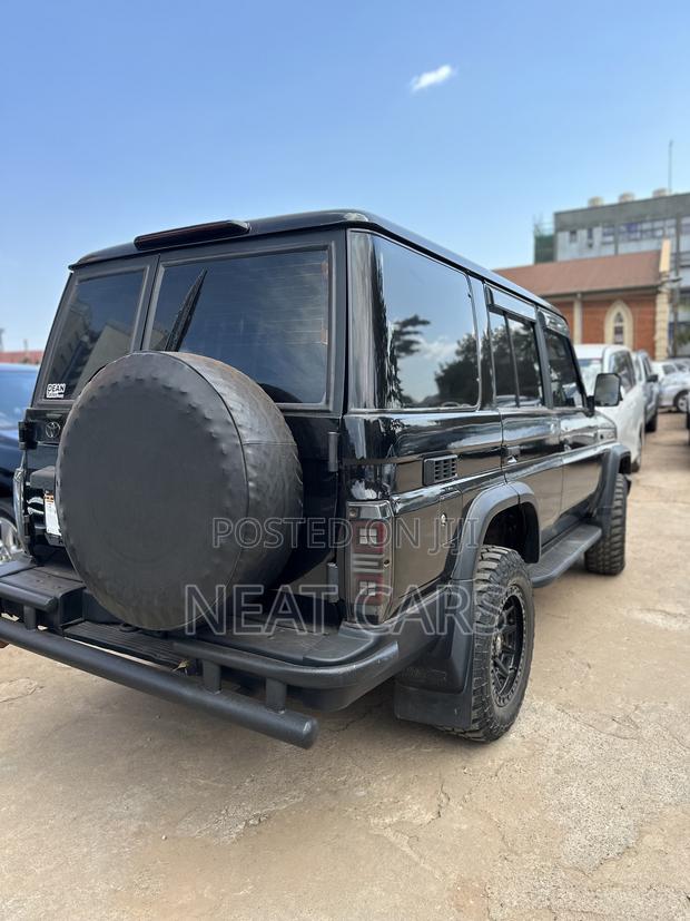 Toyota Land Cruiser Prado 2008 Black