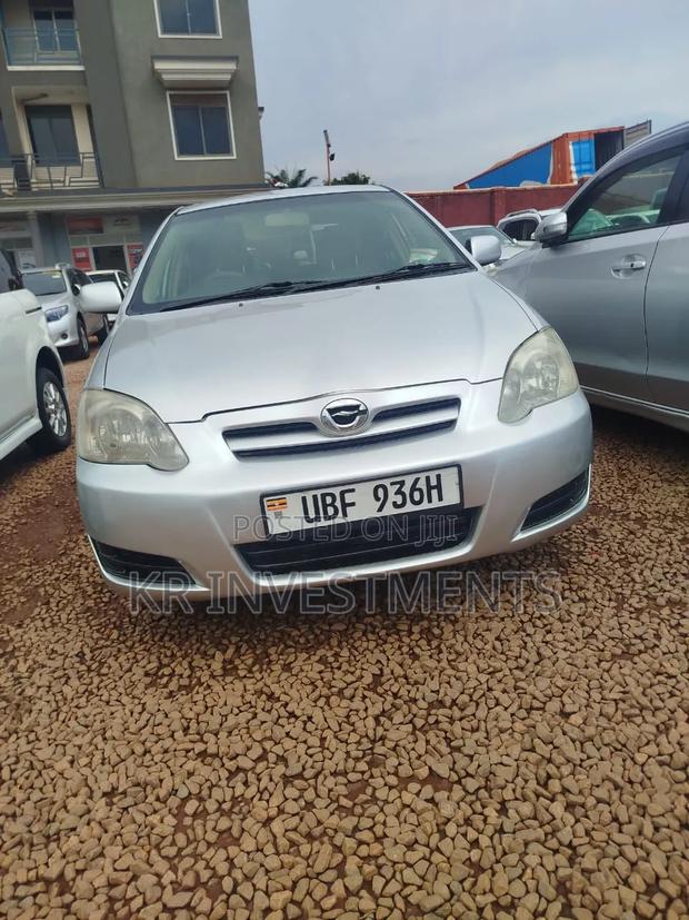 Toyota Corolla RunX 2006 Silver