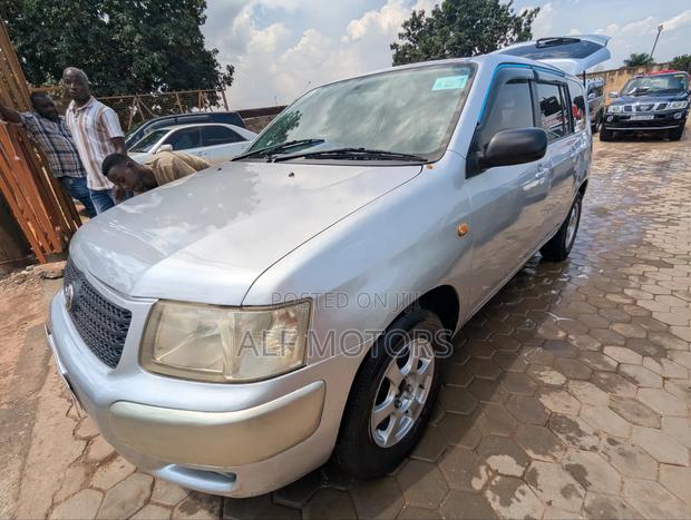 Toyota Probox 2004 Silver