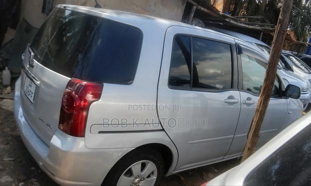 Toyota Raum 2008 Silver