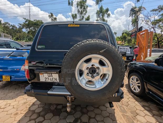 Toyota Land Cruiser Prado 1998 Black