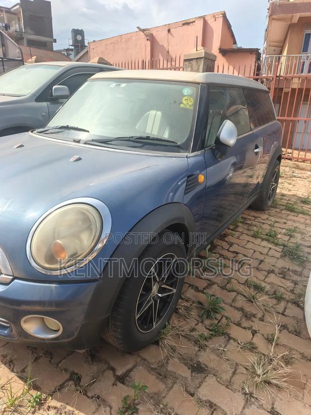 Mini Cooper 2010 Blue