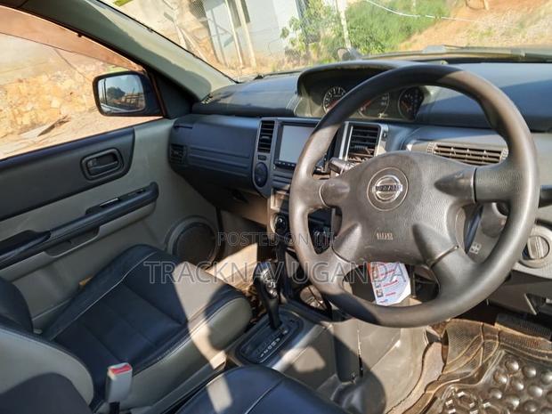 Nissan X-Trail 2.0 2006 Black